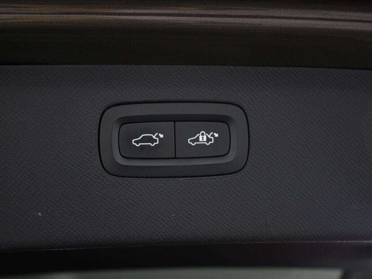 Volvo XC90 с пробегом — 2015 год. Фото: #9