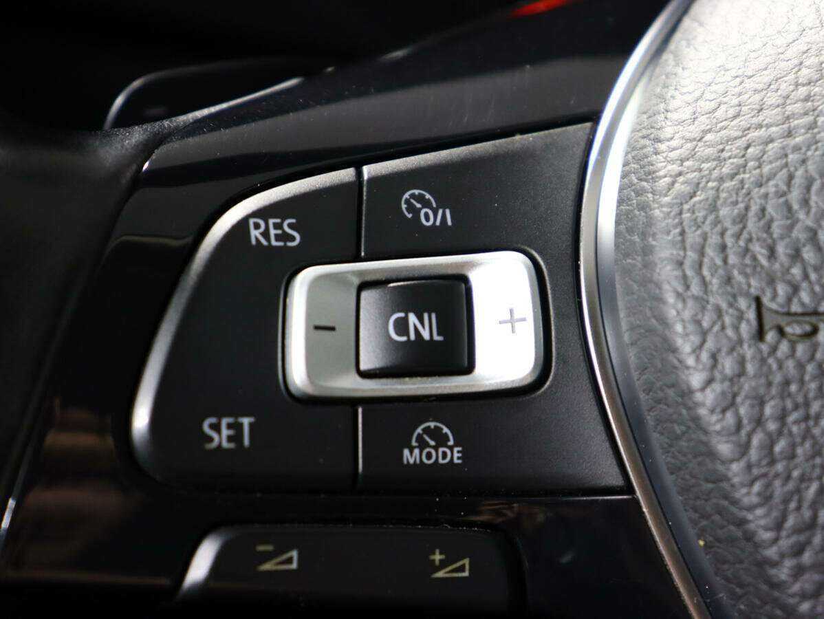 Volkswagen Tiguan с пробегом — 2018 год. Фото: #17