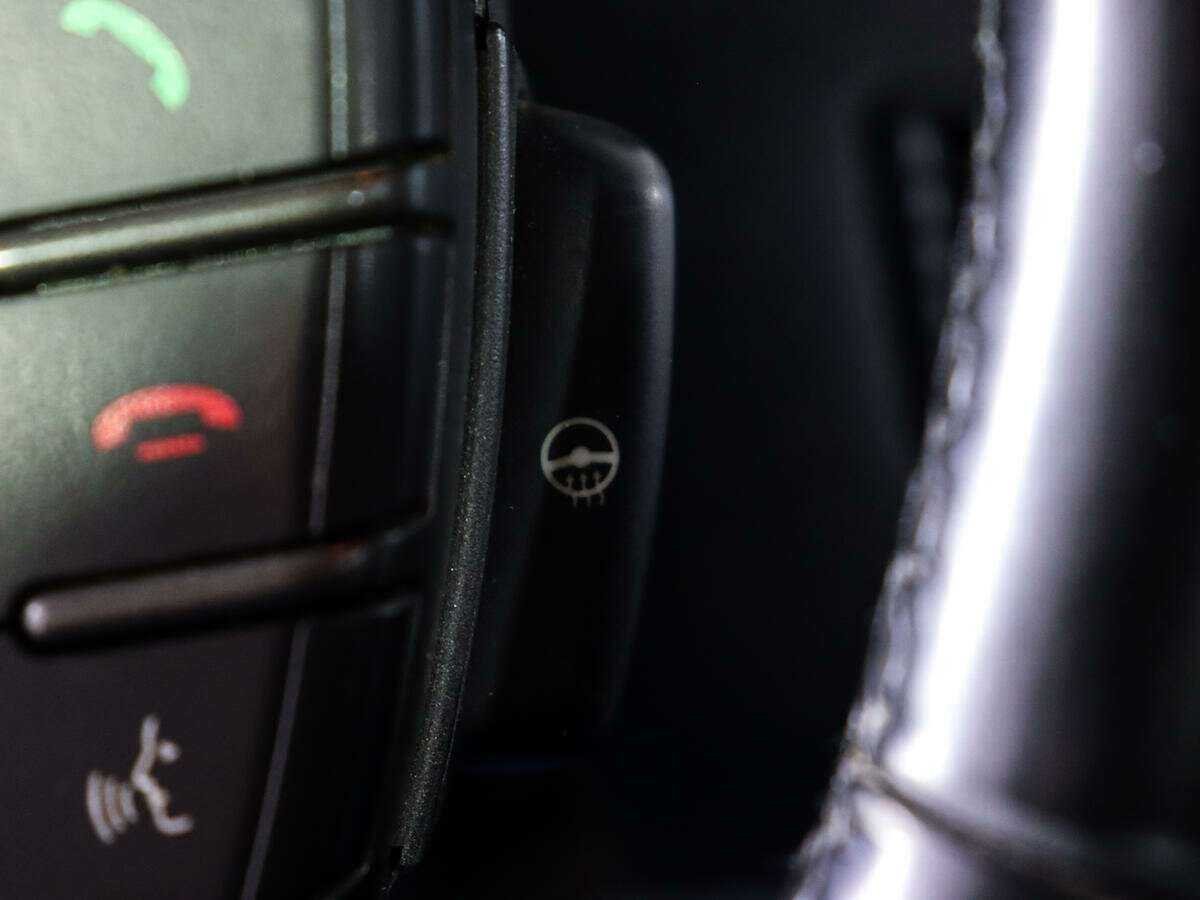 Land Rover Discovery с пробегом — 2010 год. Фото: #19