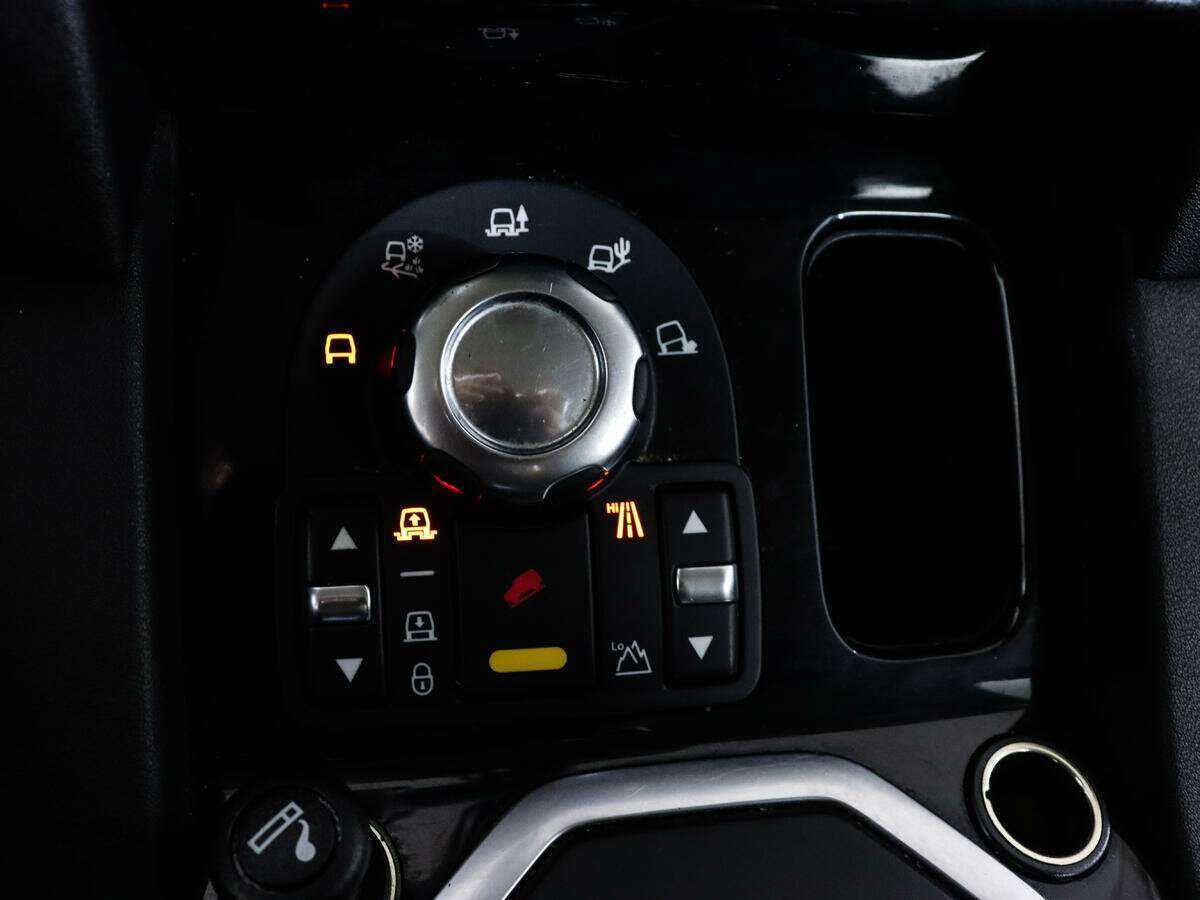 Land Rover Discovery с пробегом — 2010 год. Фото: #20