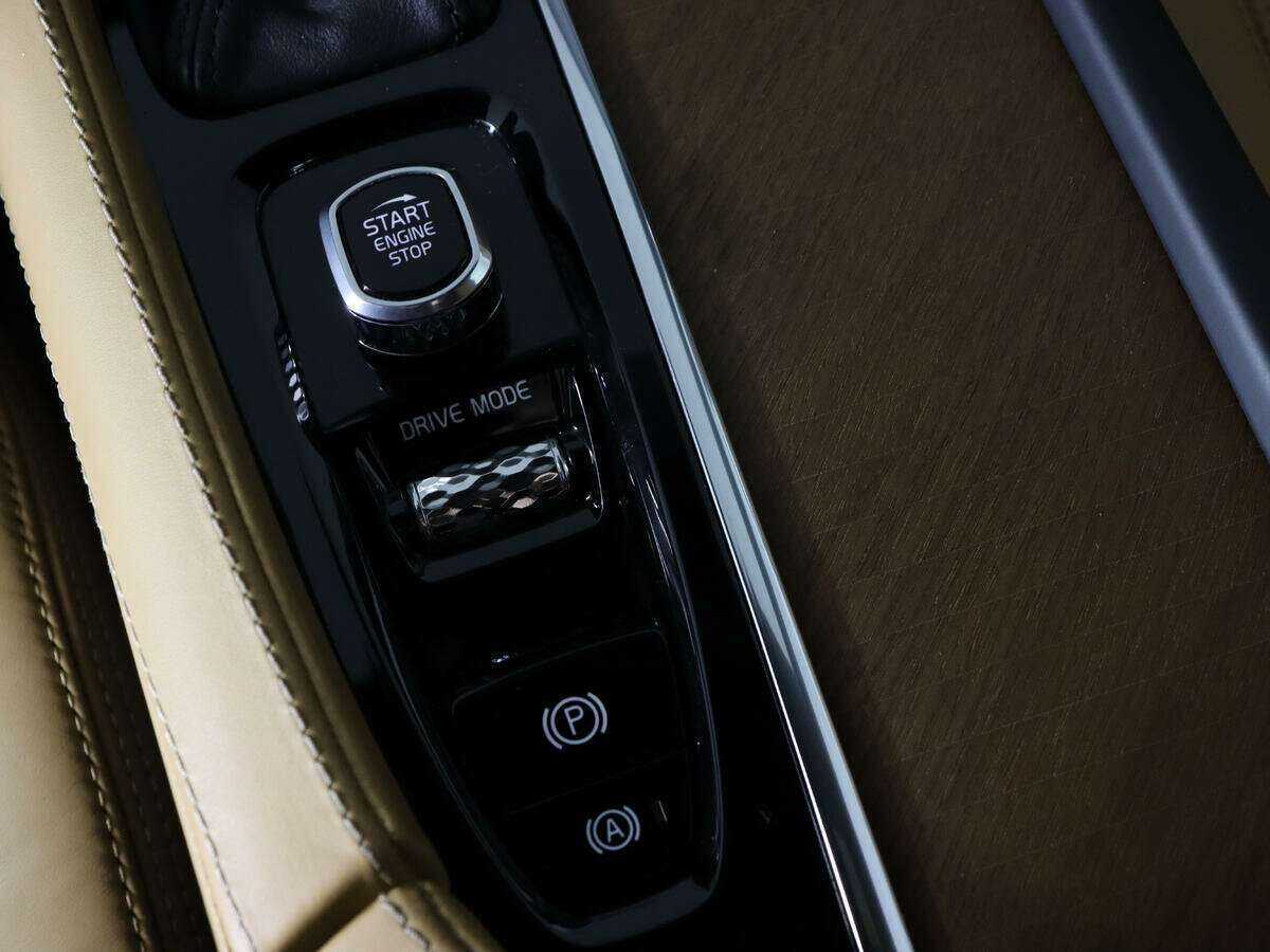 Volvo XC90 с пробегом — 2017 год. Фото: #21