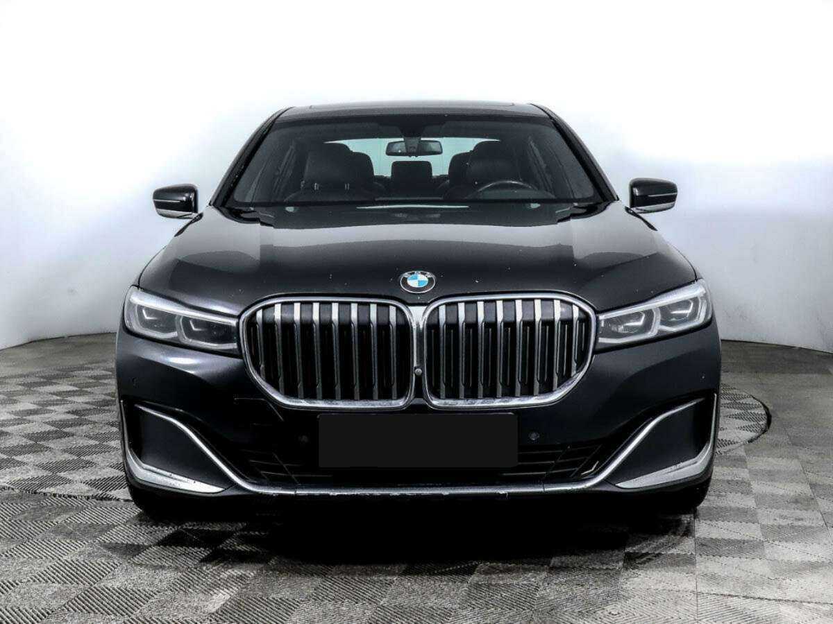 BMW 7 серии с пробегом — 2019 год. Фото: #1