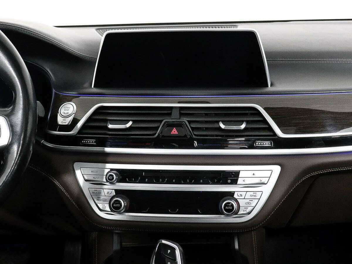 BMW 7 серии с пробегом — 2019 год. Фото: #9