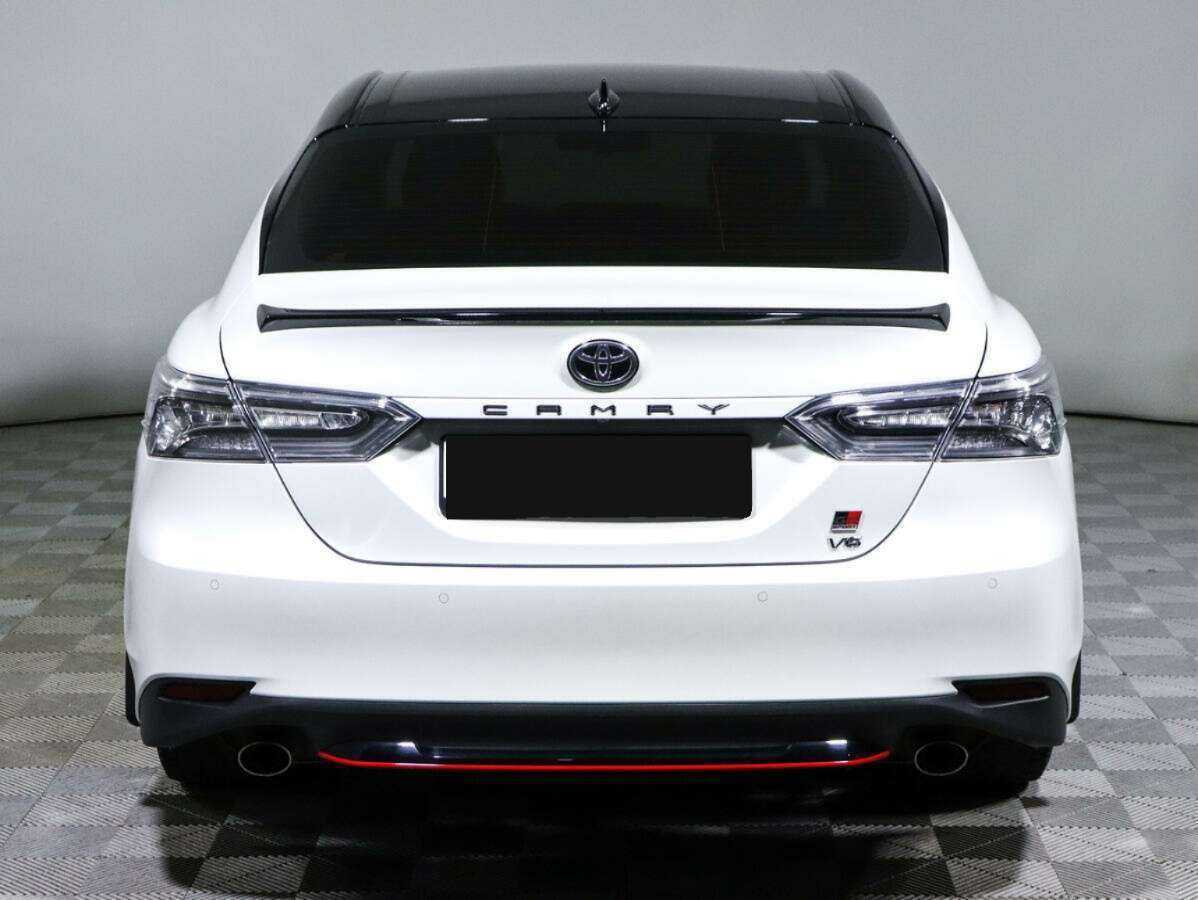Toyota Camry с пробегом — 2021 год. Фото: #4