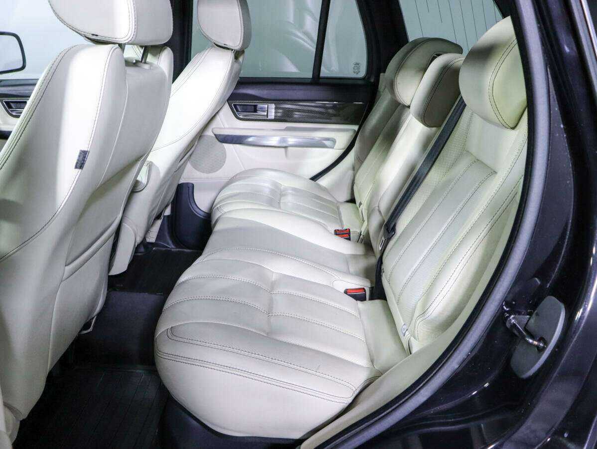 Land Rover Range Rover Sport с пробегом — 2012 год. Фото: #6