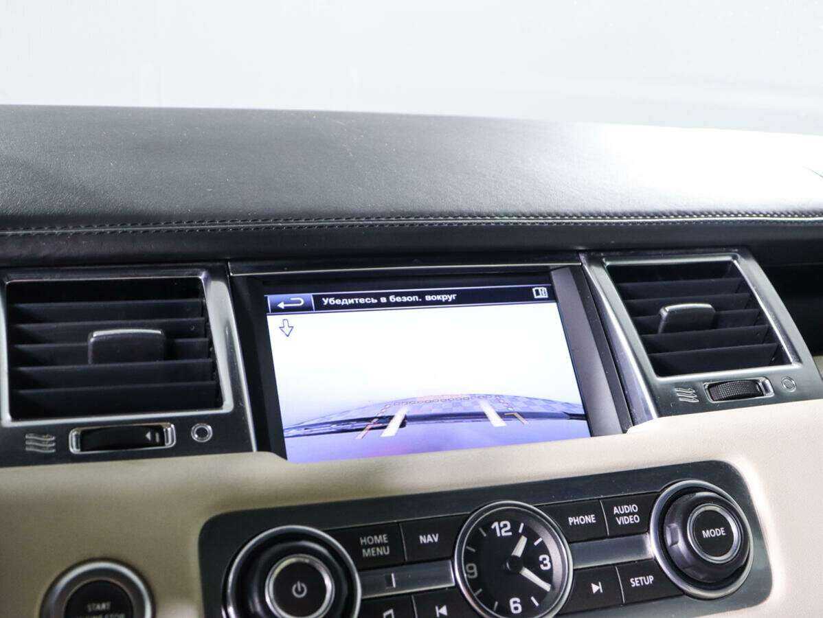 Land Rover Range Rover Sport с пробегом — 2012 год. Фото: #16