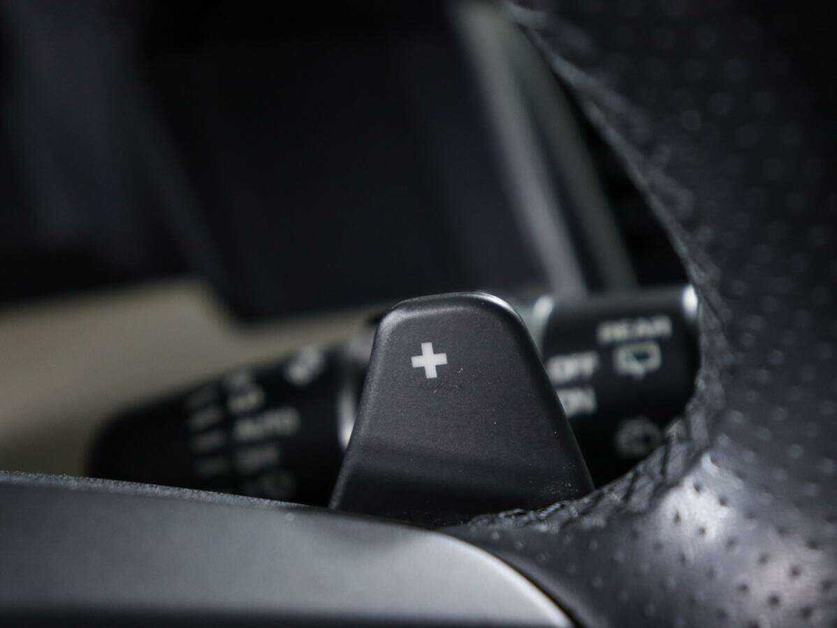 Land Rover Range Rover Sport с пробегом — 2012 год. Фото: #19