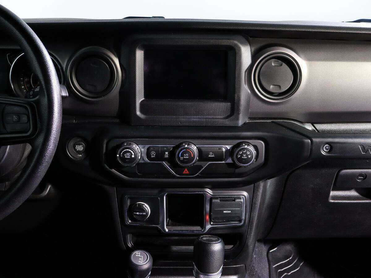 Jeep Wrangler с пробегом — 2021 год. Фото: #11