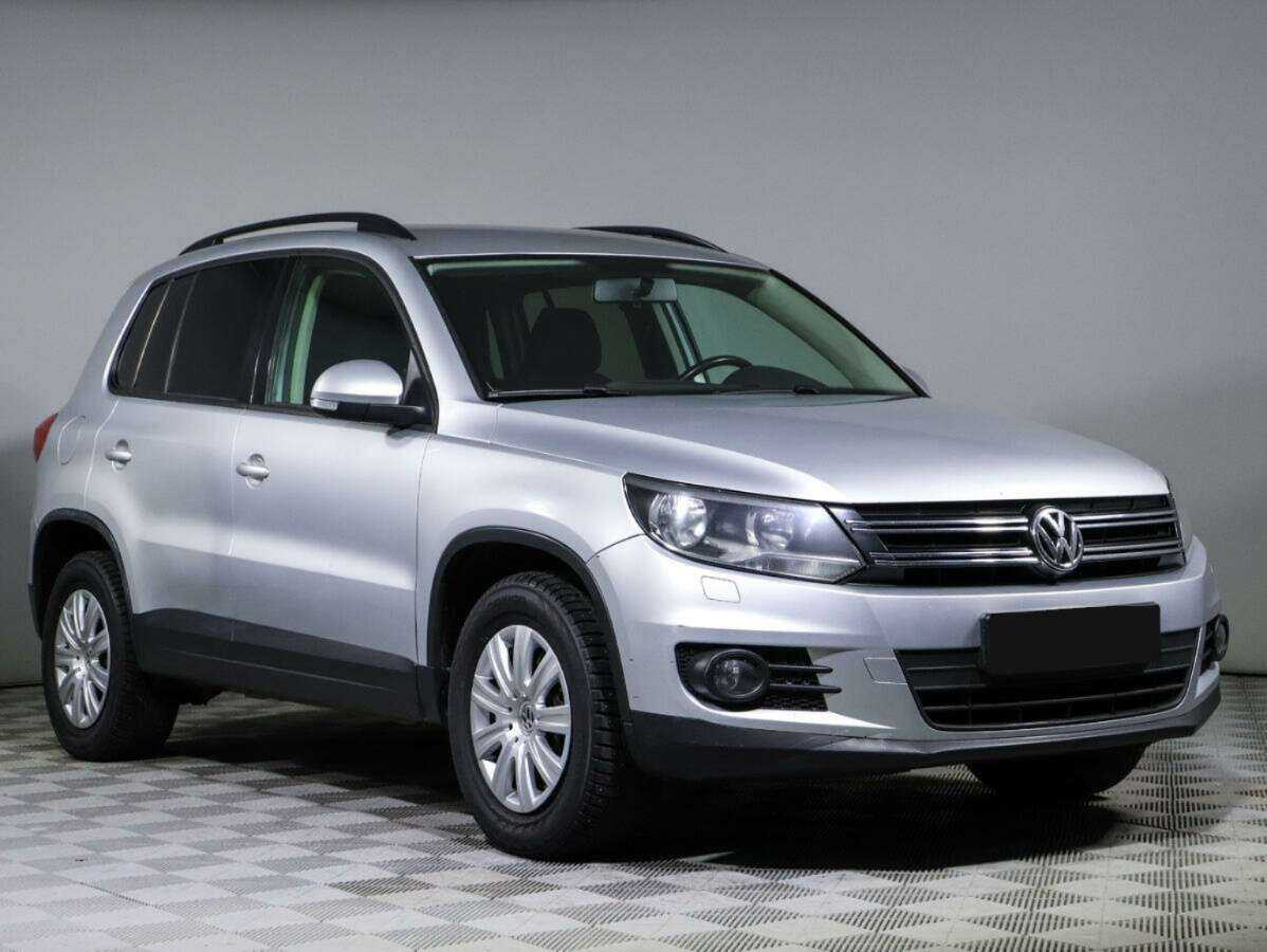 Volkswagen Tiguan с пробегом — 2011 год. Фото: #2