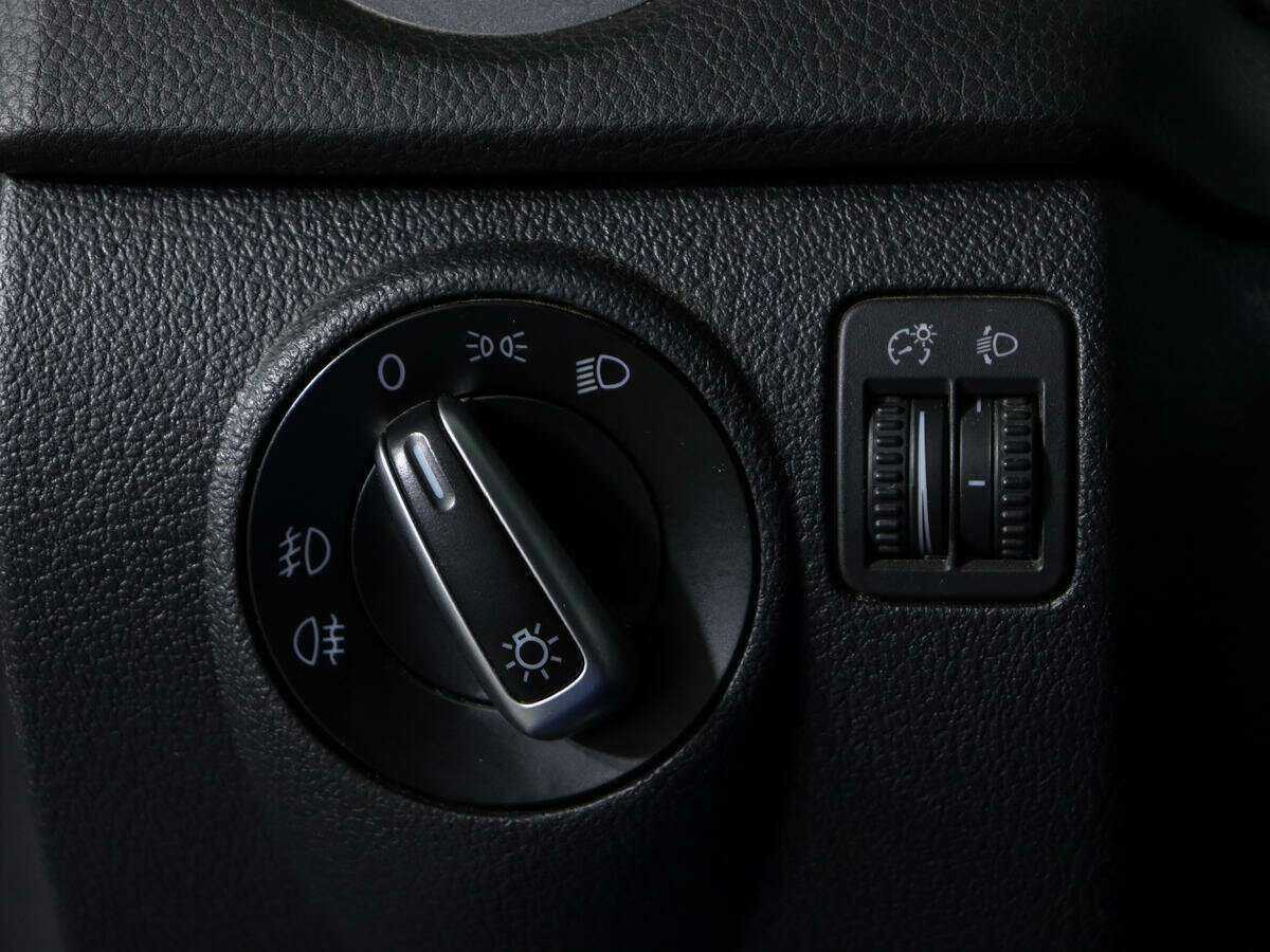 Volkswagen Tiguan с пробегом — 2011 год. Фото: #15