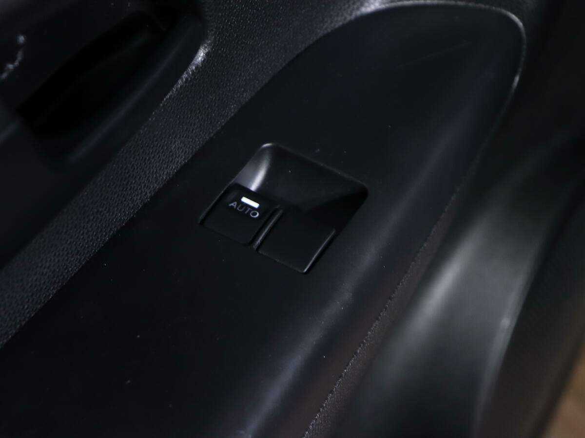 Kia Venga с пробегом — 2011 год. Фото: #12