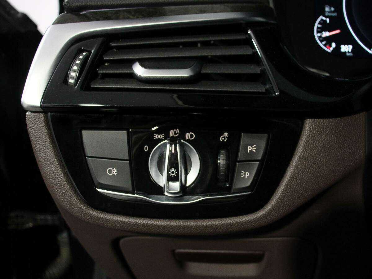 BMW 5 серии с пробегом — 2019 год. Фото: #18