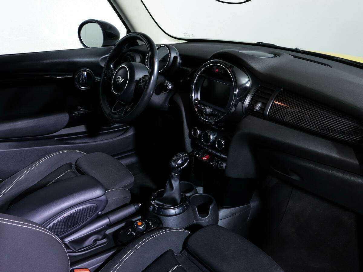 Mini Hatch с пробегом — 2016 год. Фото: #8