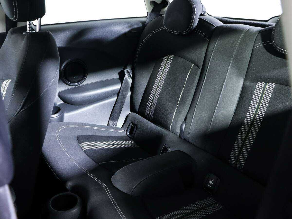 Mini Hatch с пробегом — 2016 год. Фото: #9