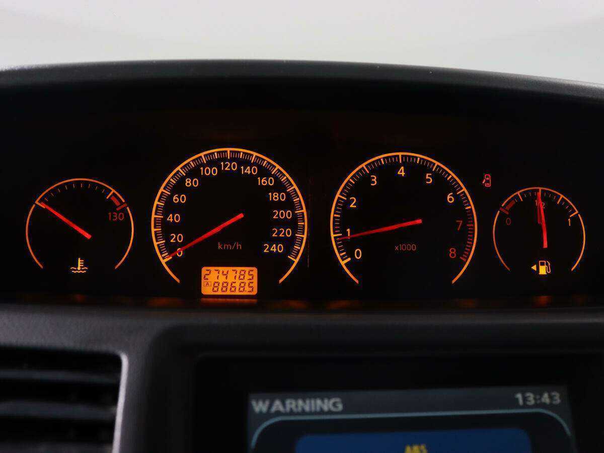 Nissan Primera с пробегом — 2005 год. Фото: #8