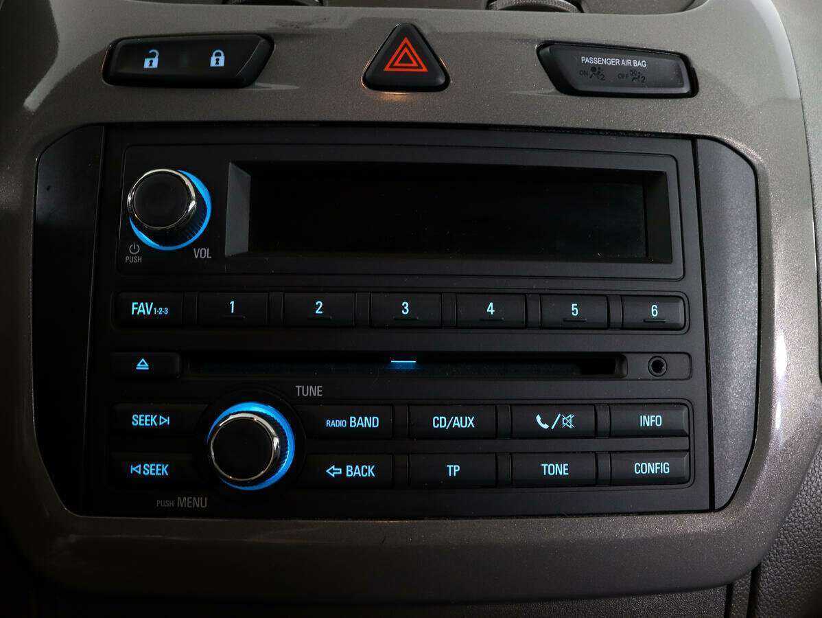 Chevrolet Cobalt с пробегом — 2020 год. Фото: #13