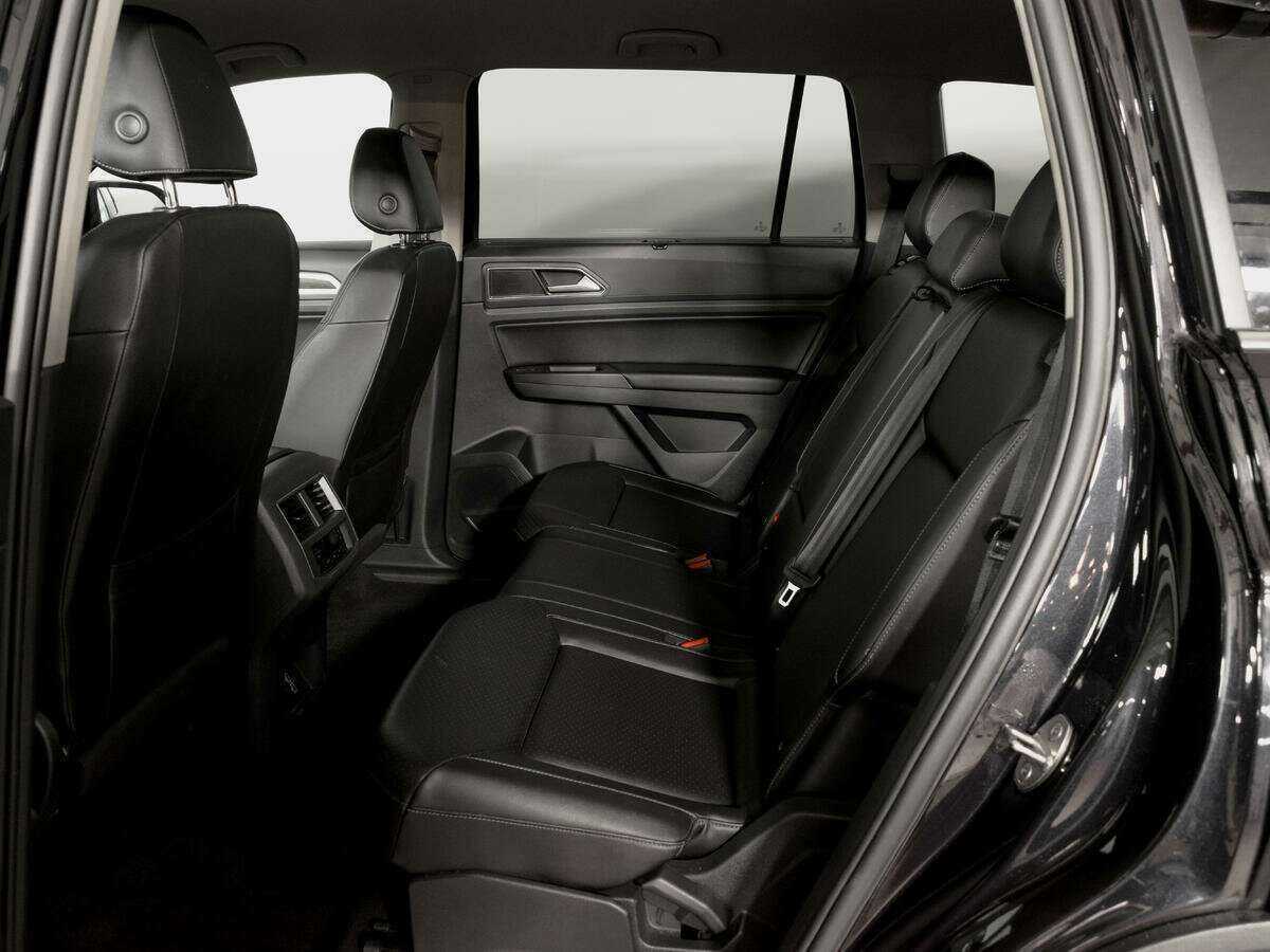 Volkswagen Teramont с пробегом — 2018 год. Фото: #9