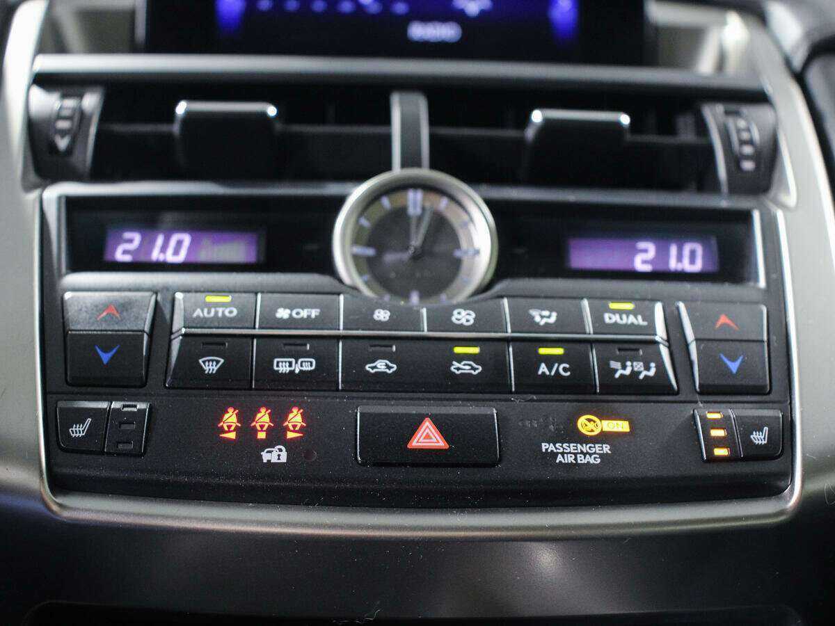 Lexus NX с пробегом — 2014 год. Фото: #15