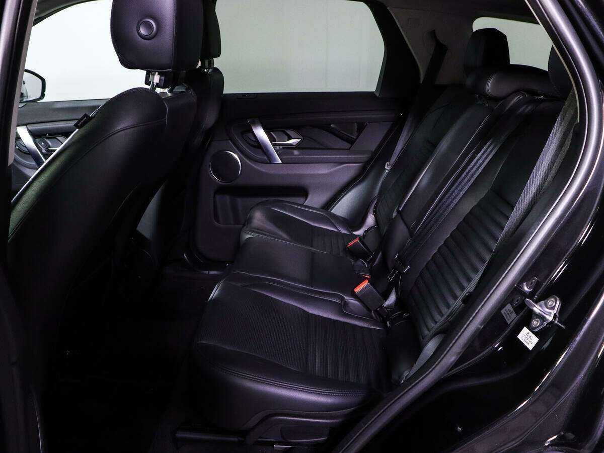 Land Rover Discovery Sport с пробегом — 2021 год. Фото: #8