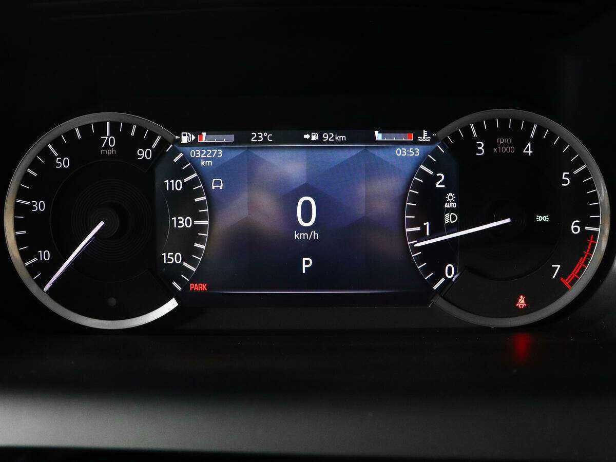 Land Rover Discovery Sport с пробегом — 2021 год. Фото: #9