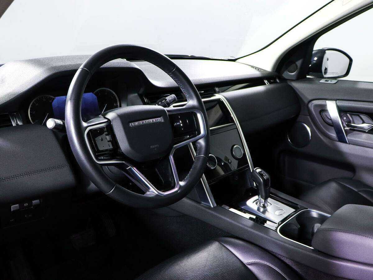 Land Rover Discovery Sport с пробегом — 2021 год. Фото: #12