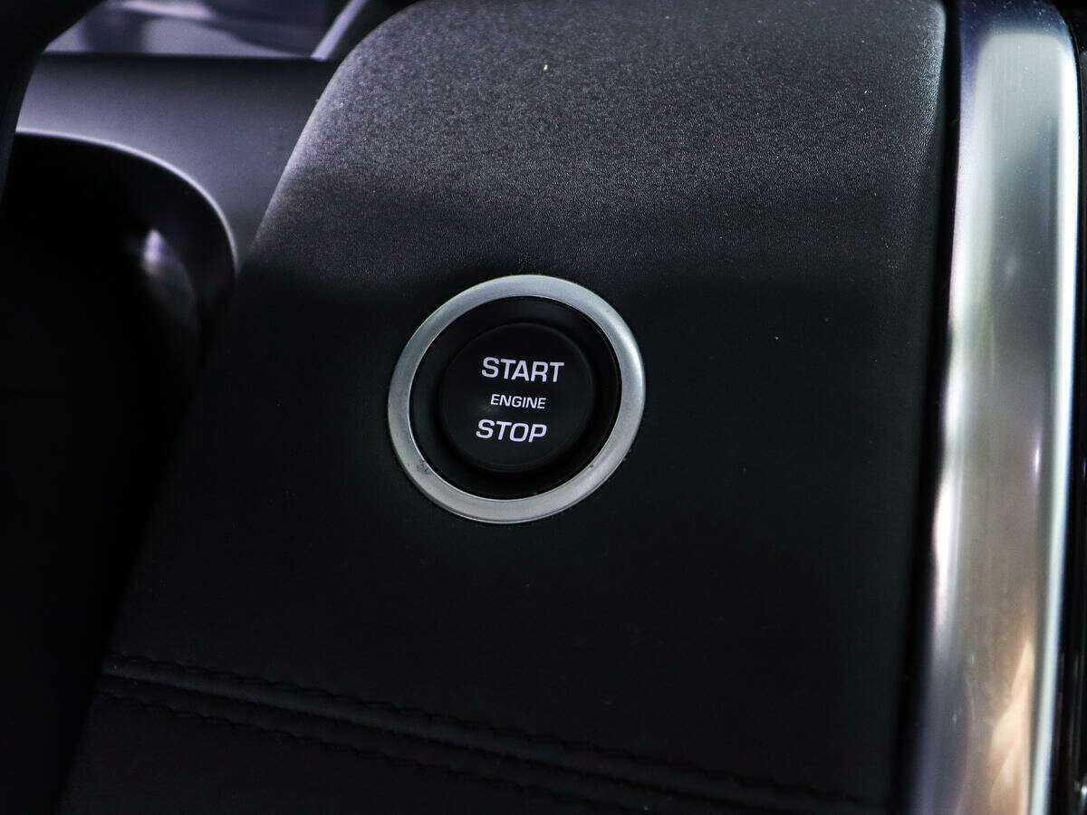 Land Rover Discovery Sport с пробегом — 2021 год. Фото: #18