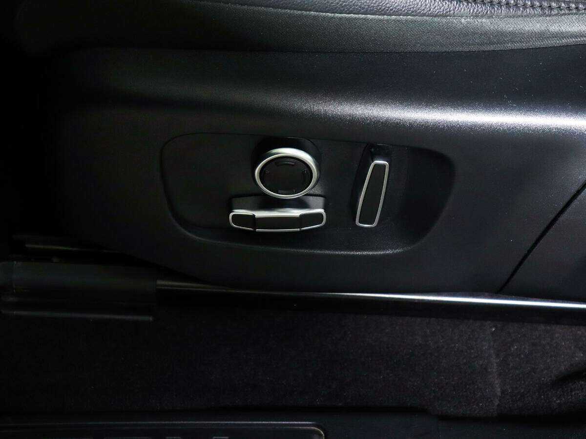 Land Rover Discovery Sport с пробегом — 2021 год. Фото: #19