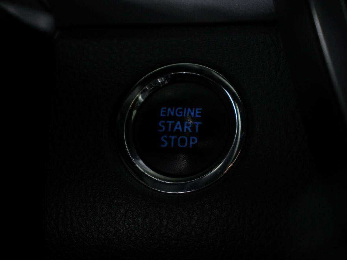 Toyota Camry с пробегом — 2018 год. Фото: #13