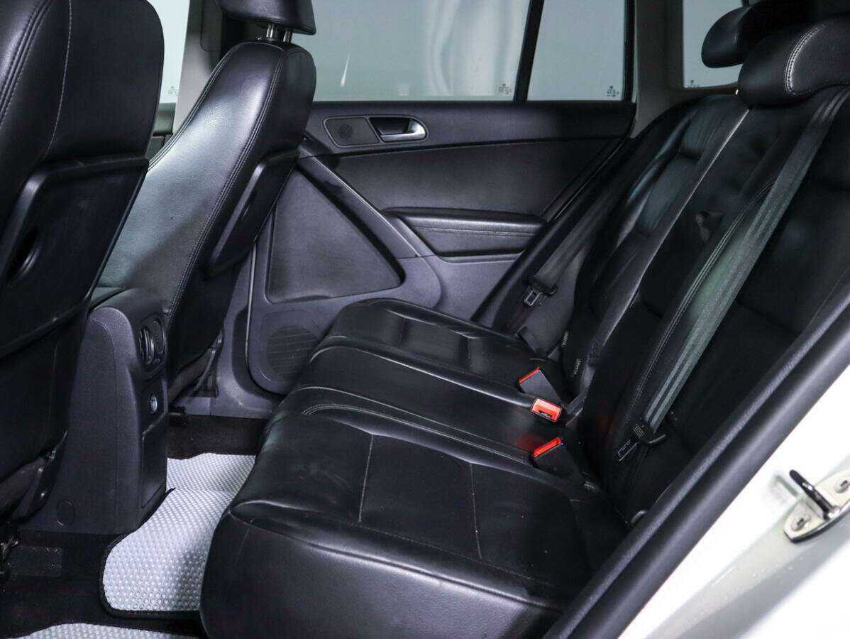 Volkswagen Tiguan с пробегом — 2011 год. Фото: #9