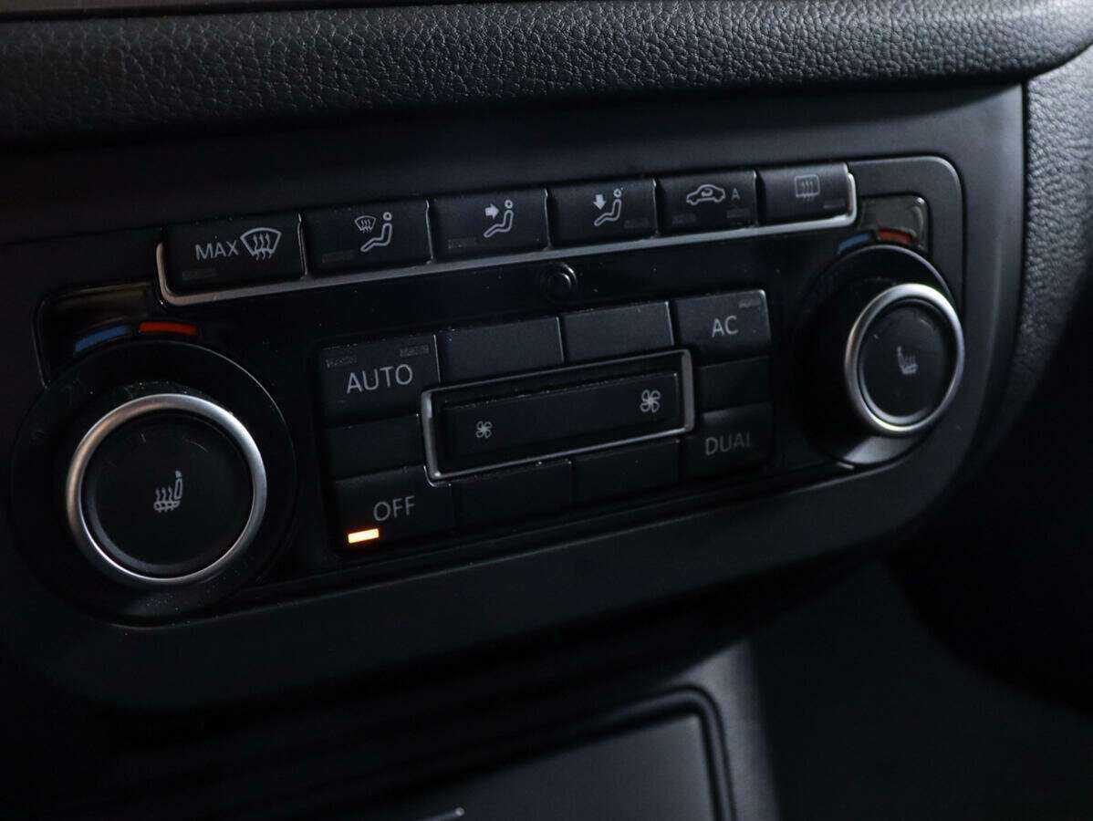 Volkswagen Tiguan с пробегом — 2011 год. Фото: #15