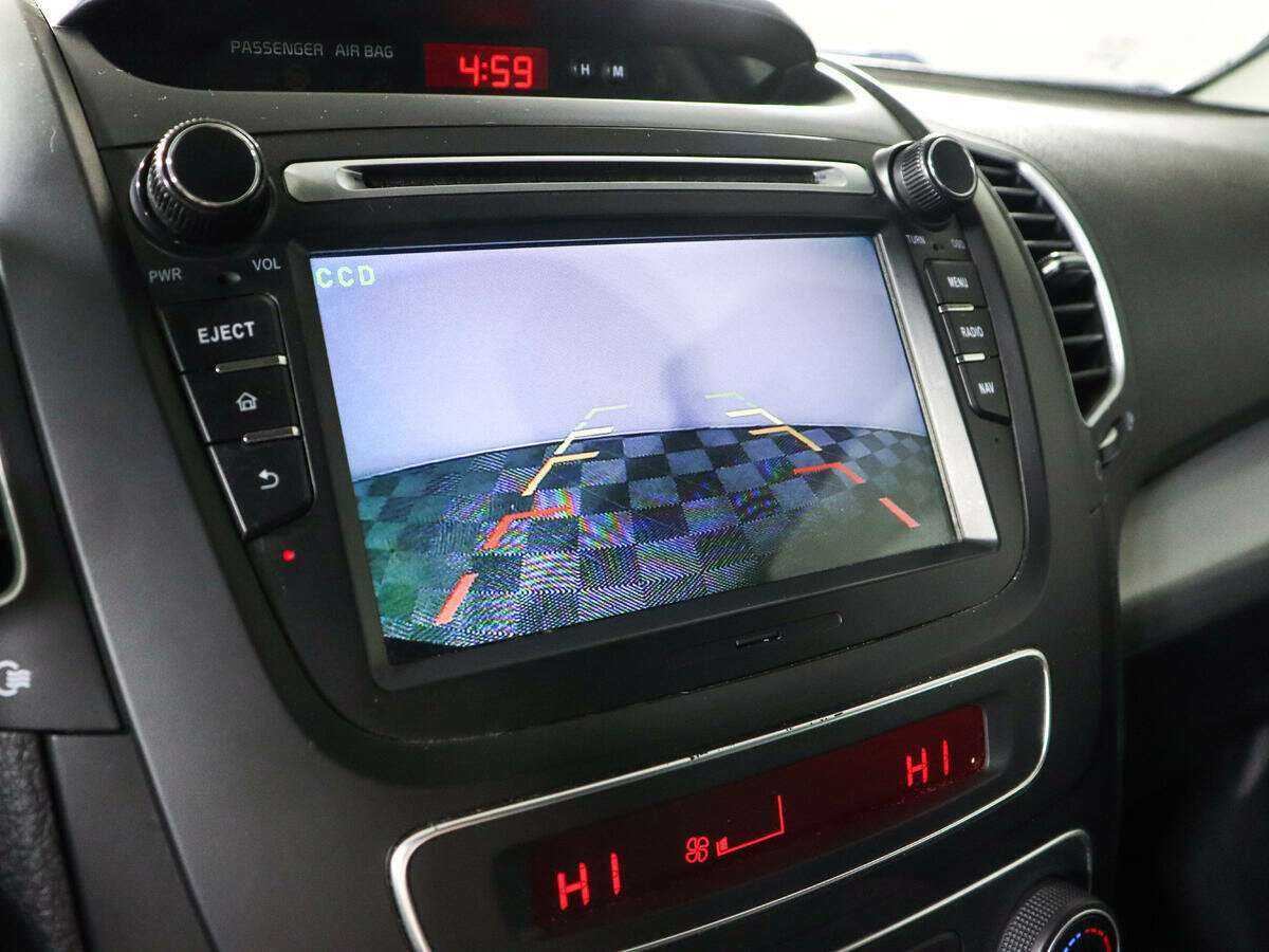 Kia Sorento с пробегом — 2015 год. Фото: #10