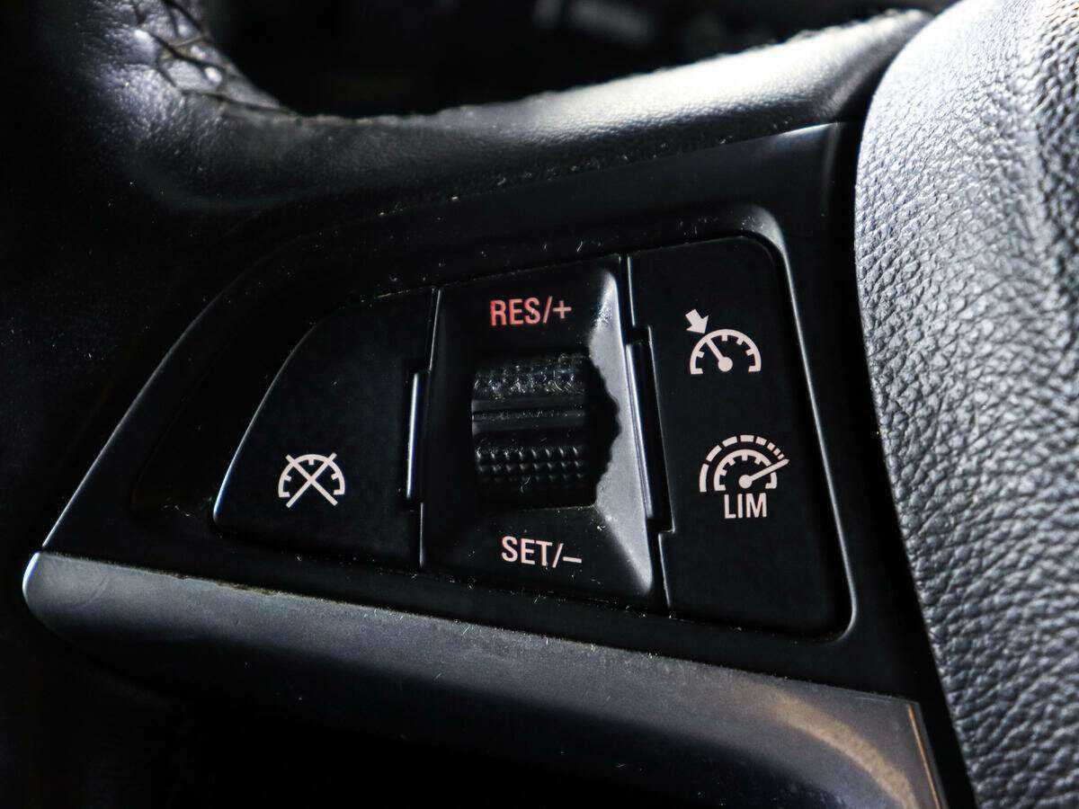 Opel Astra с пробегом — 2014 год. Фото: #13