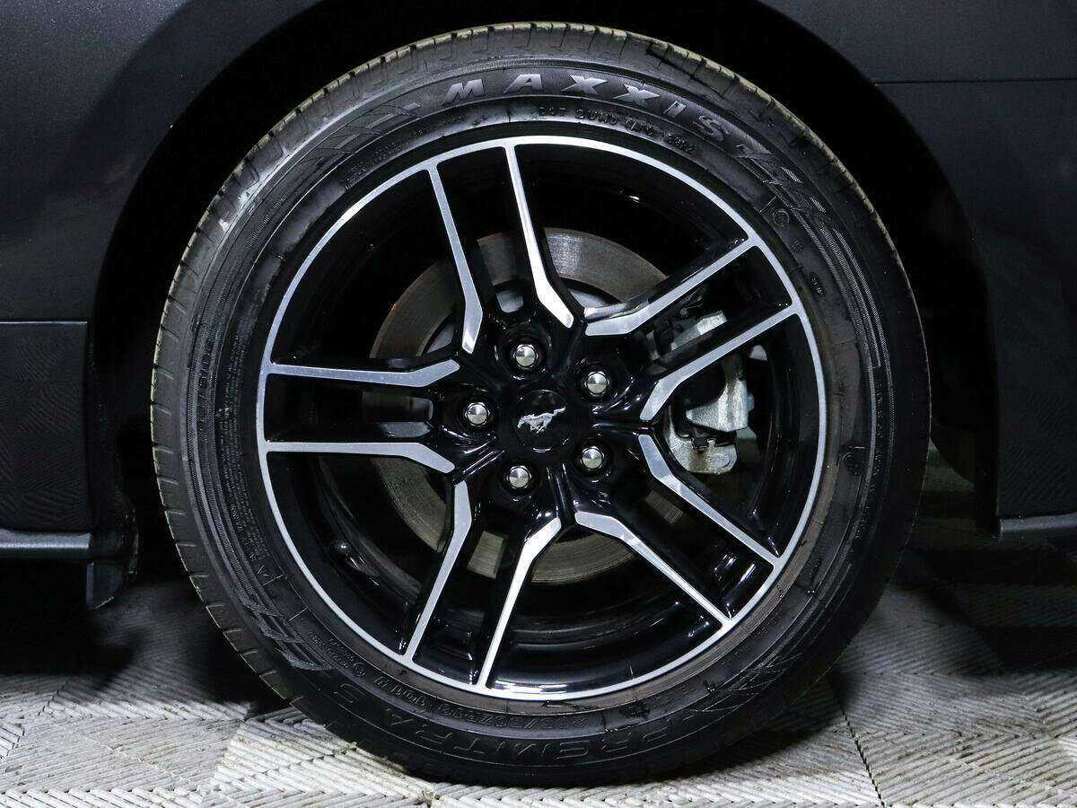 Ford Mustang с пробегом — 2022 год. Фото: #22