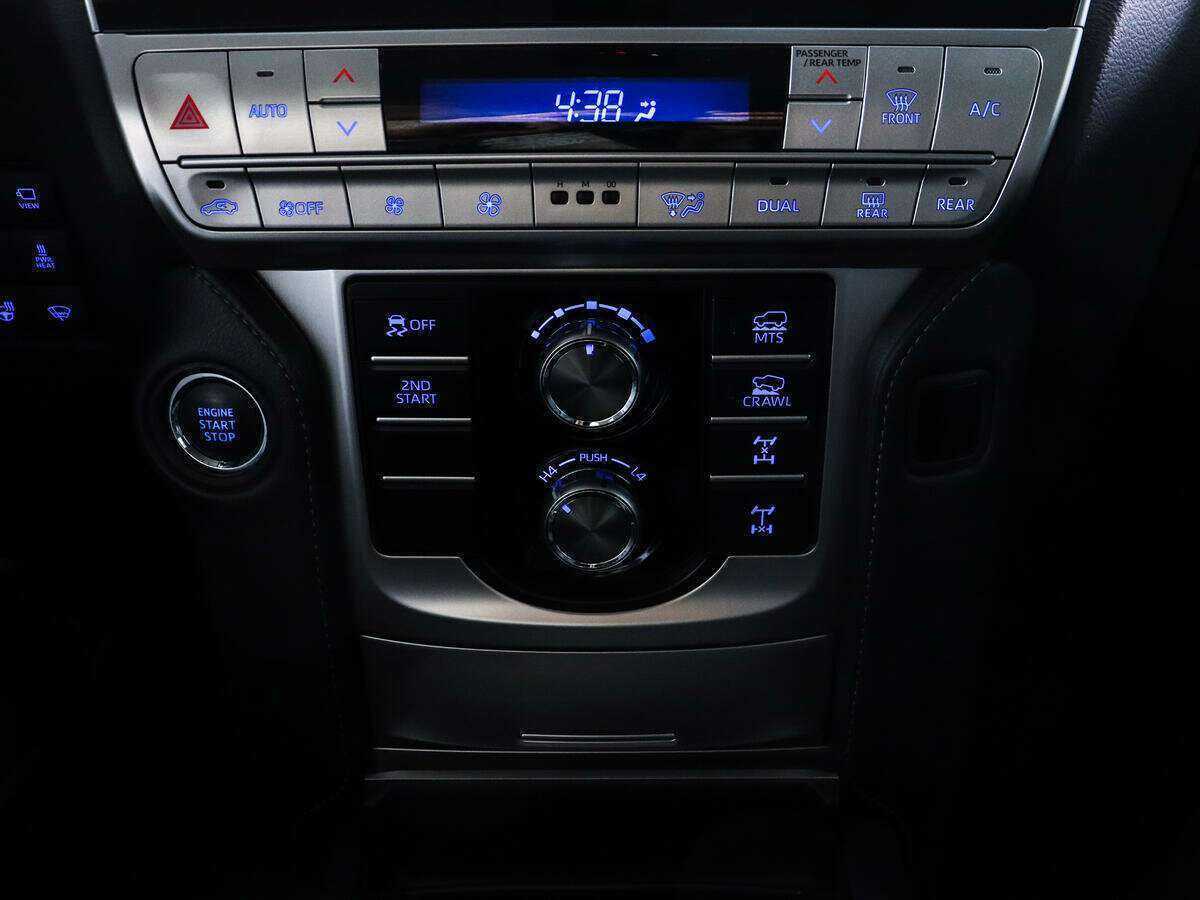 Toyota Land Cruiser Prado с пробегом — 2022 год. Фото: #14