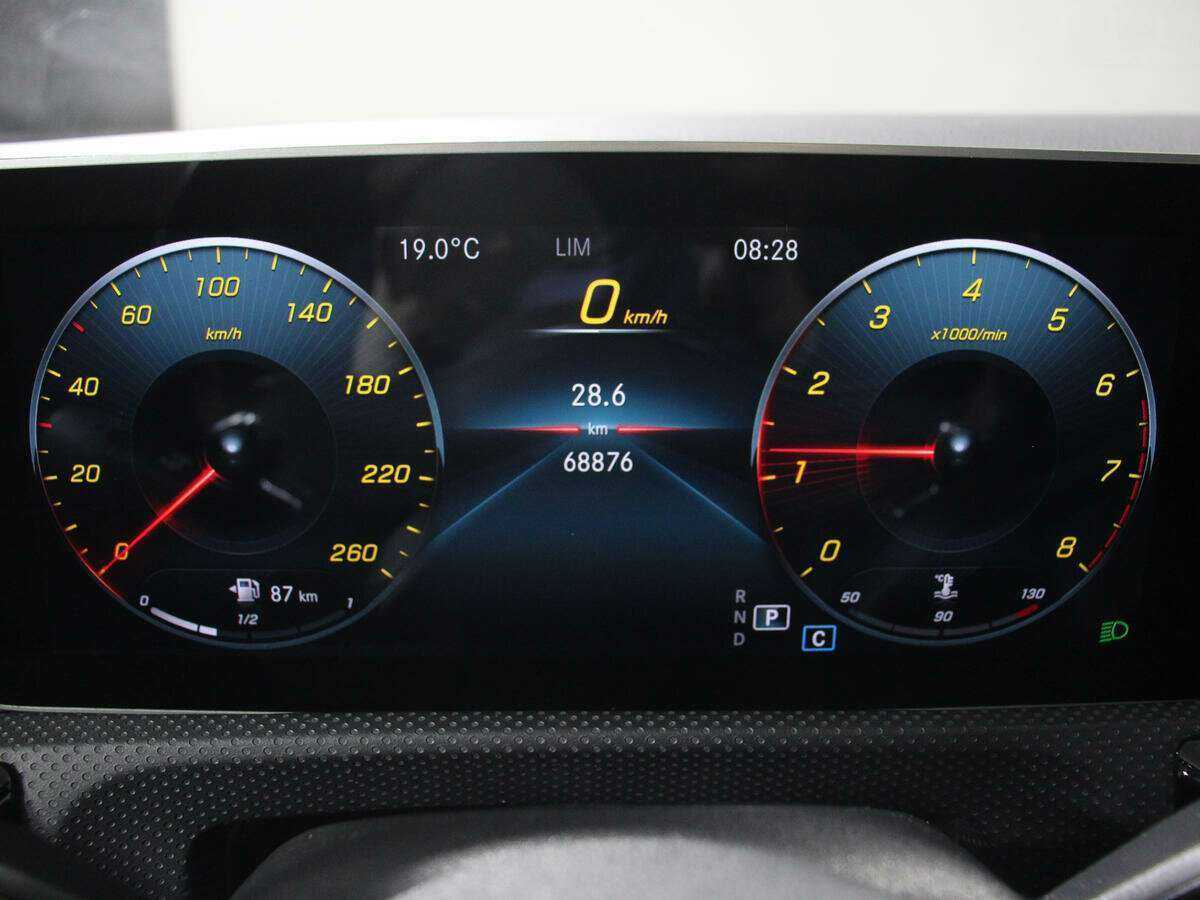 Mercedes-Benz CLA с пробегом — 2019 год. Фото: #7