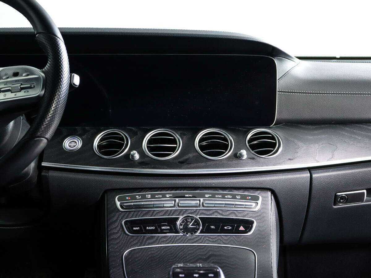 Mercedes-Benz E-Класс с пробегом — 2018 год. Фото: #11