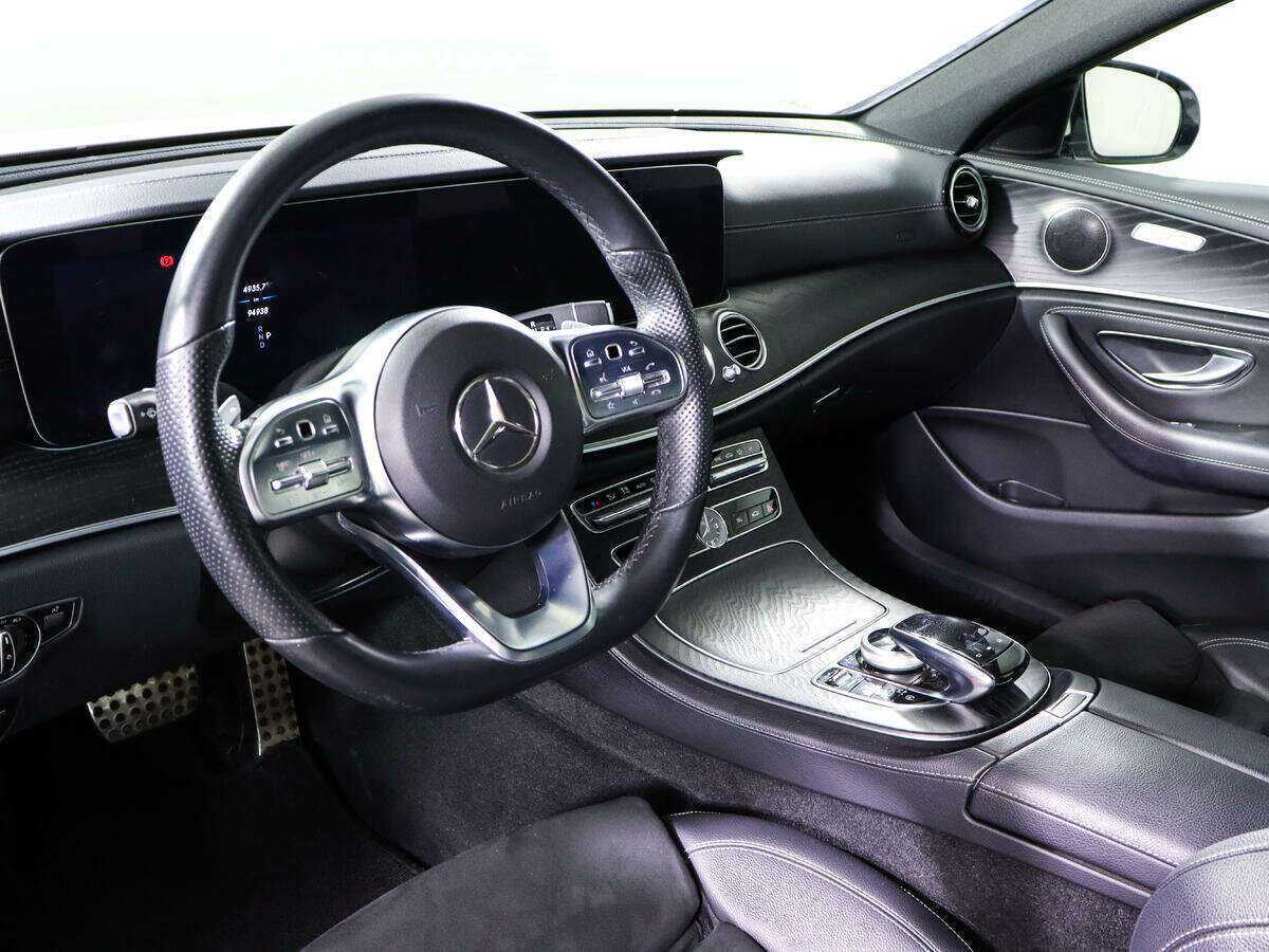Mercedes-Benz E-Класс с пробегом — 2018 год. Фото: #12