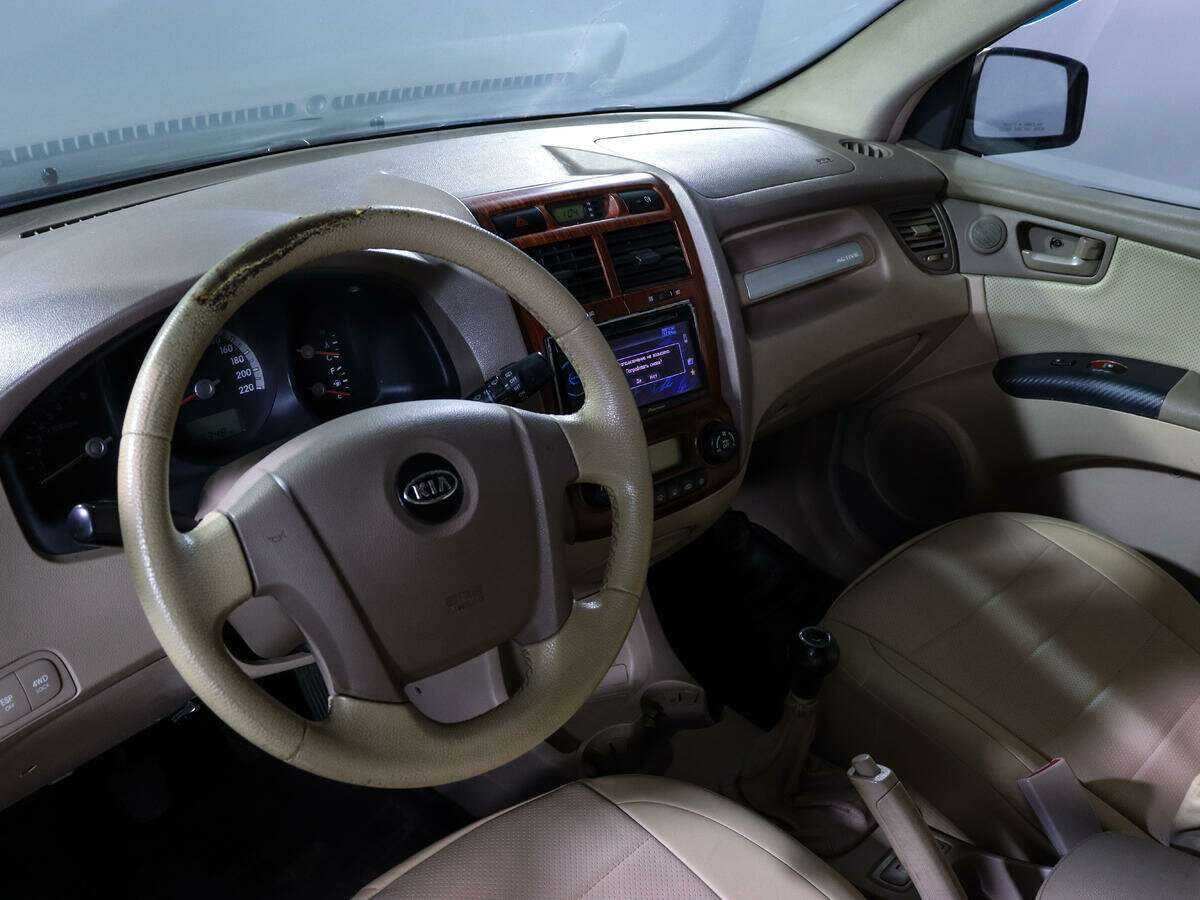 Kia Sportage с пробегом — 2005 год. Фото: #13