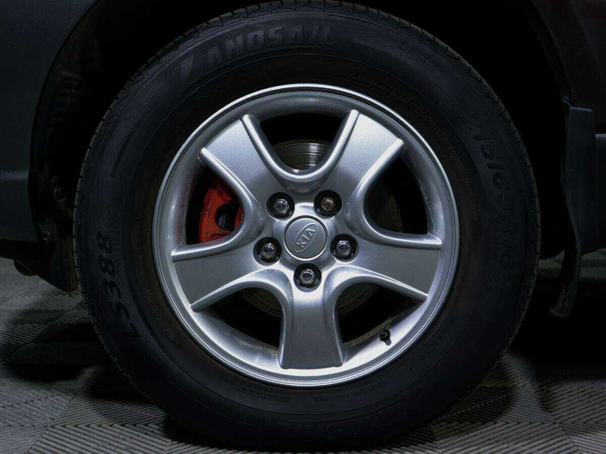 Kia Sportage с пробегом — 2005 год. Фото: #14