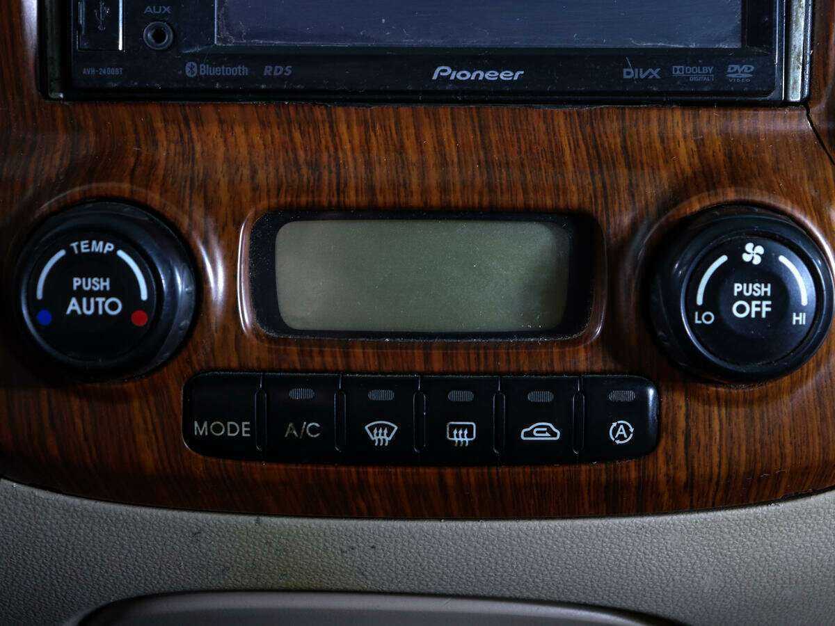 Kia Sportage с пробегом — 2005 год. Фото: #18