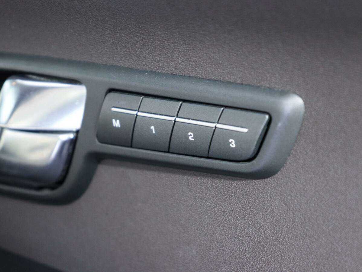 Land Rover Range Rover Evoque с пробегом — 2012 год. Фото: #15