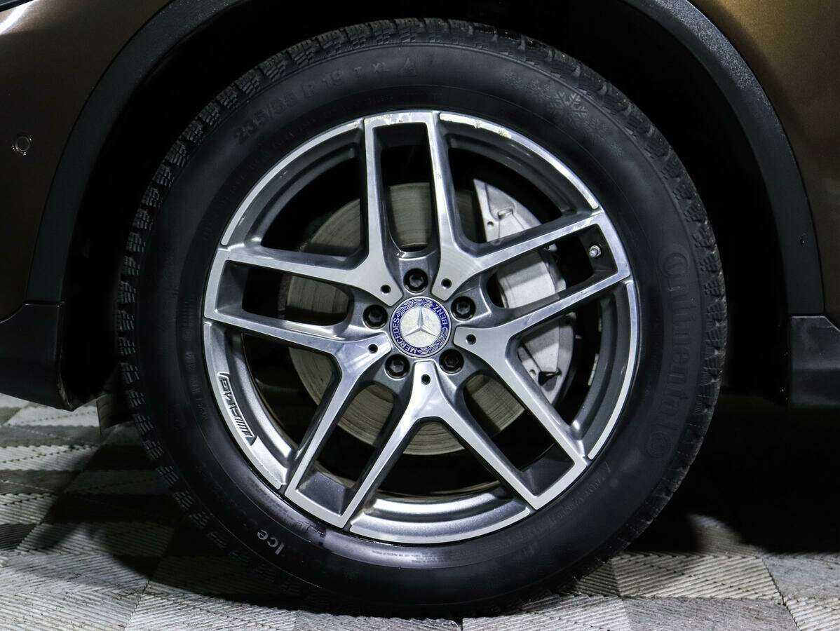 Mercedes-Benz GLC с пробегом — 2015 год. Фото: #16