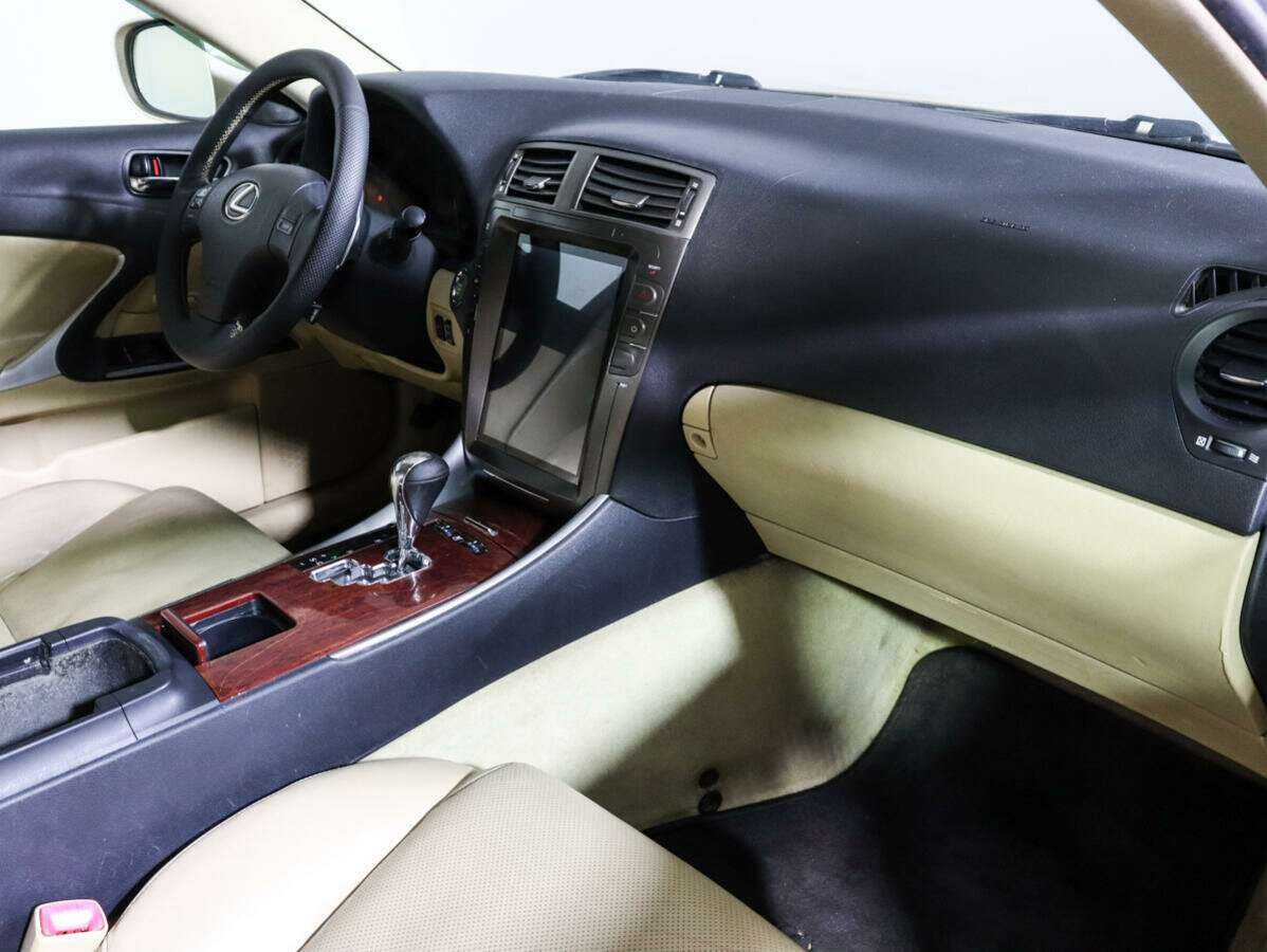 Lexus IS с пробегом — 2007 год. Фото: #6