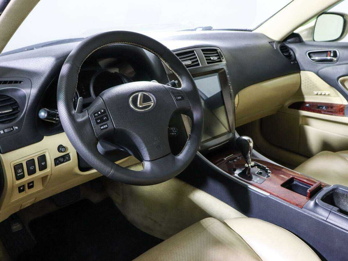 Lexus IS с пробегом — 2007 год. Фото: #11