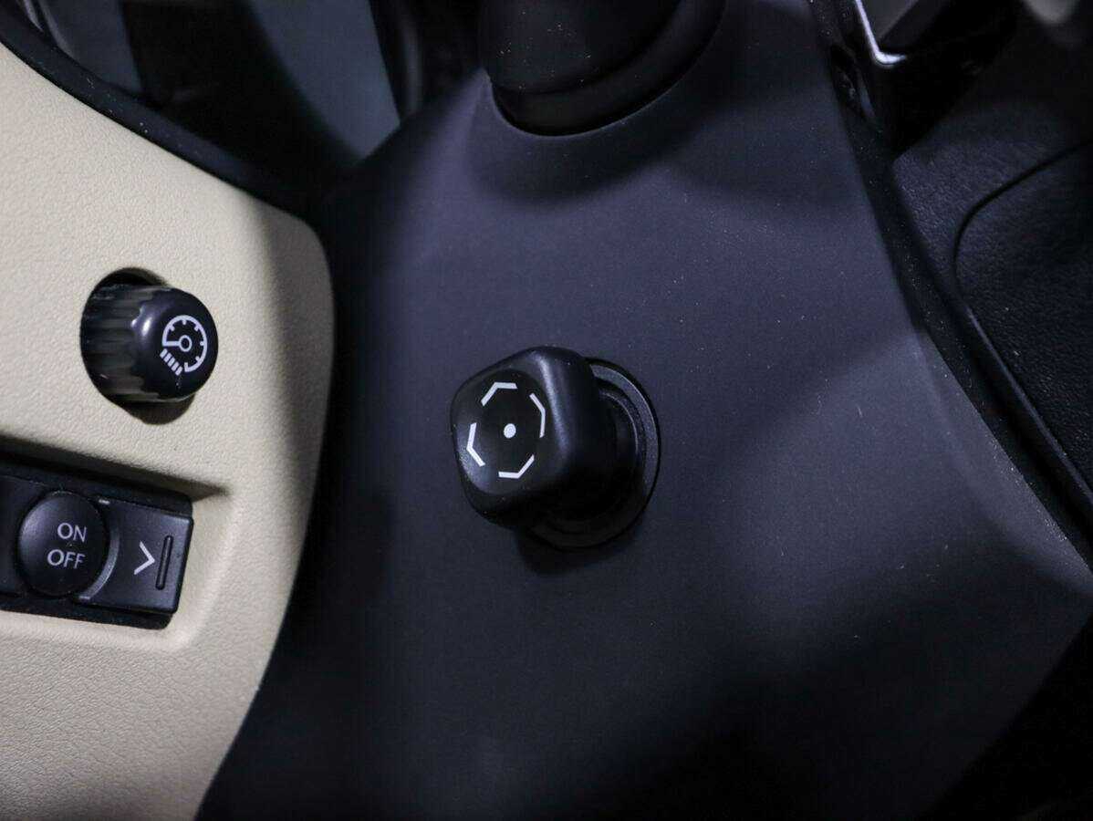 Lexus IS с пробегом — 2007 год. Фото: #15