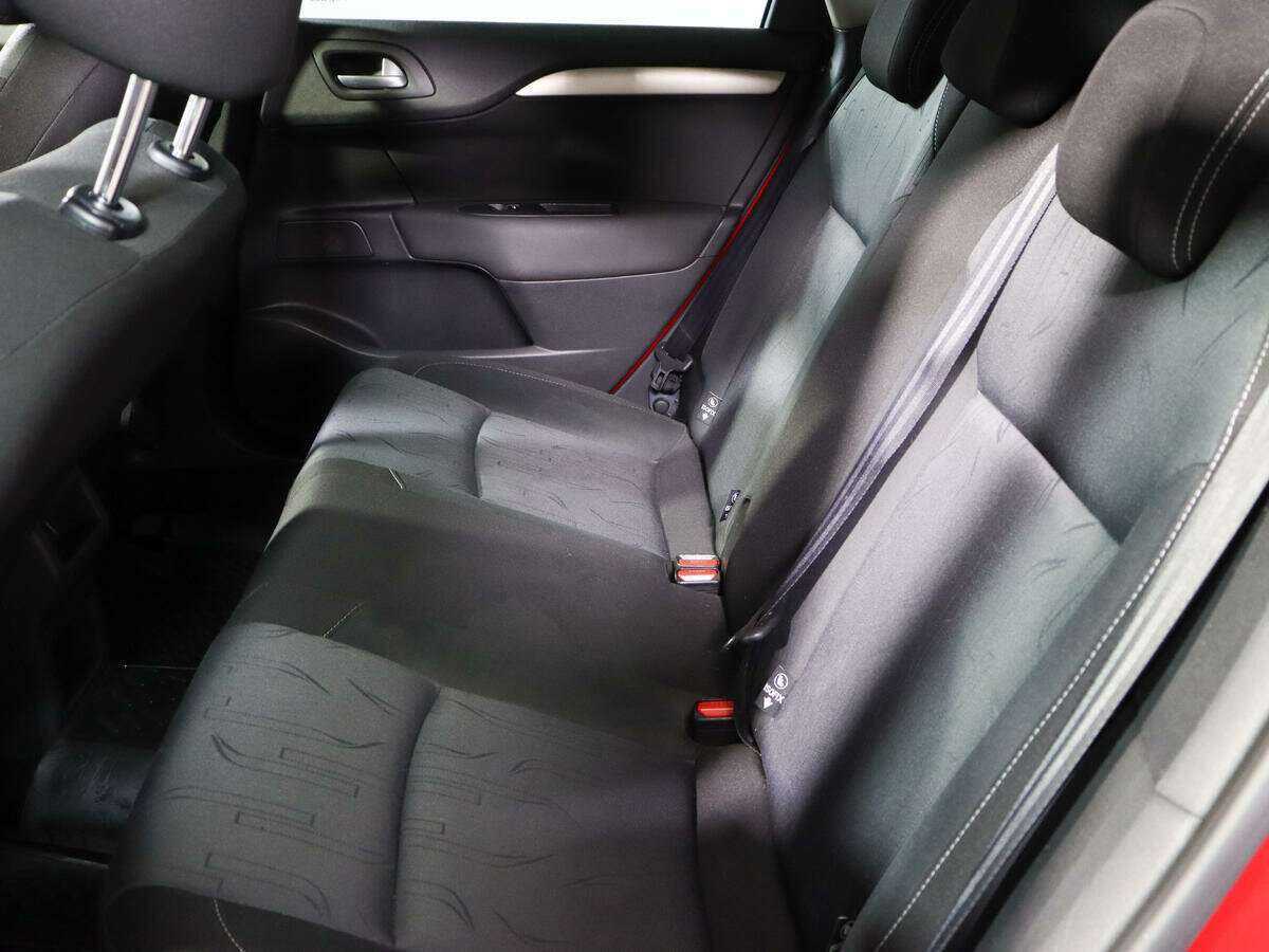 Citroen C4 с пробегом — 2011 год. Фото: #8