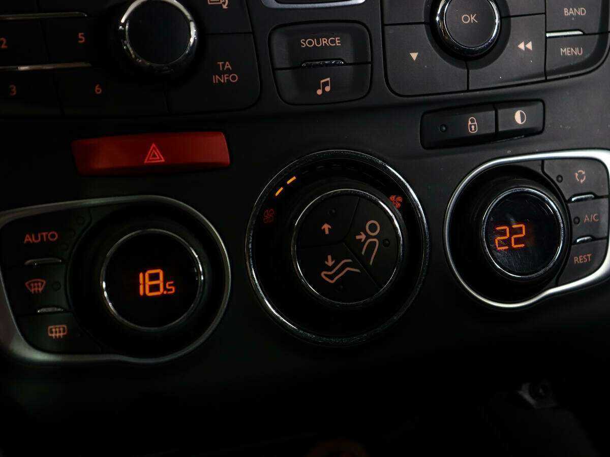 Citroen C4 с пробегом — 2011 год. Фото: #14