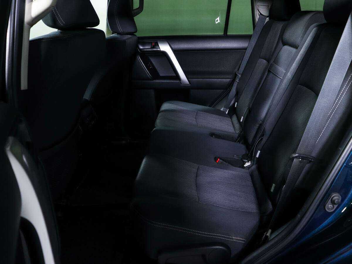Toyota Land Cruiser Prado с пробегом — 2019 год. Фото: #8