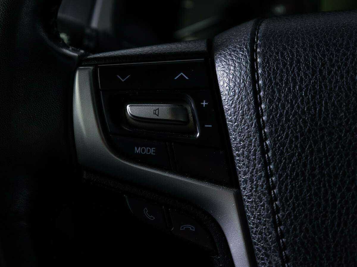 Toyota Land Cruiser Prado с пробегом — 2019 год. Фото: #19