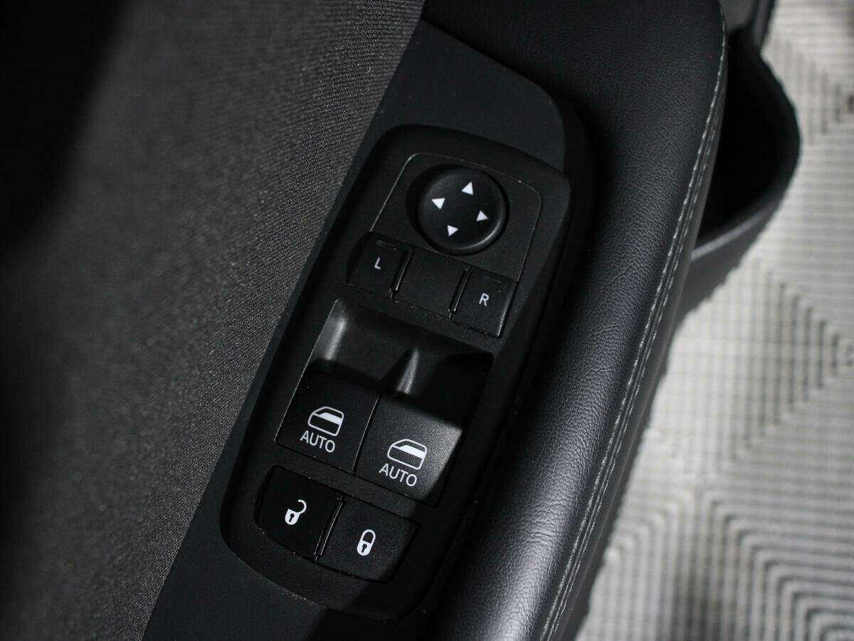 Dodge Challenger с пробегом — 2022 год. Фото: #16